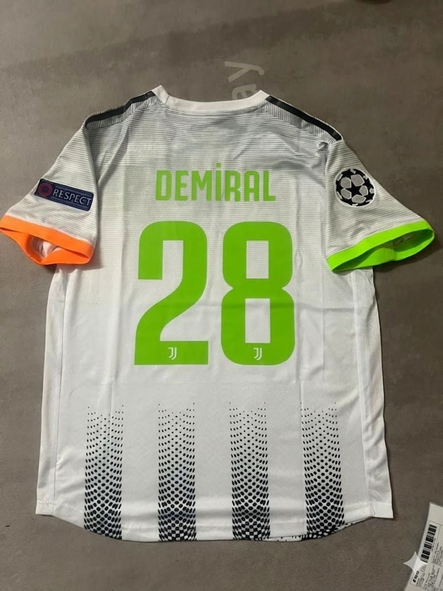 Merih Demiral 28 Juventus 2019/20 Home Football Jersey Retro Kit