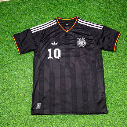 Mesut Özil 10 Germany Black Retro Football Jersey Kit
