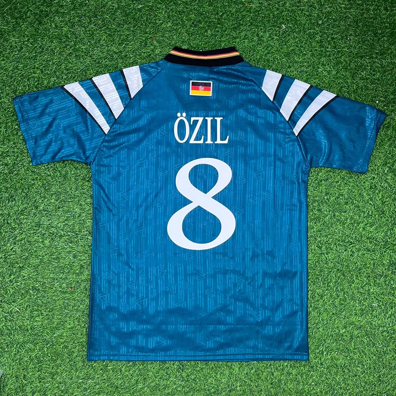 Mesut Özil Germany Deutschland Retro Football Jersey