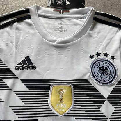 Mesut Ozil Germany 2018 World Cup Retro Football Jersey Kit