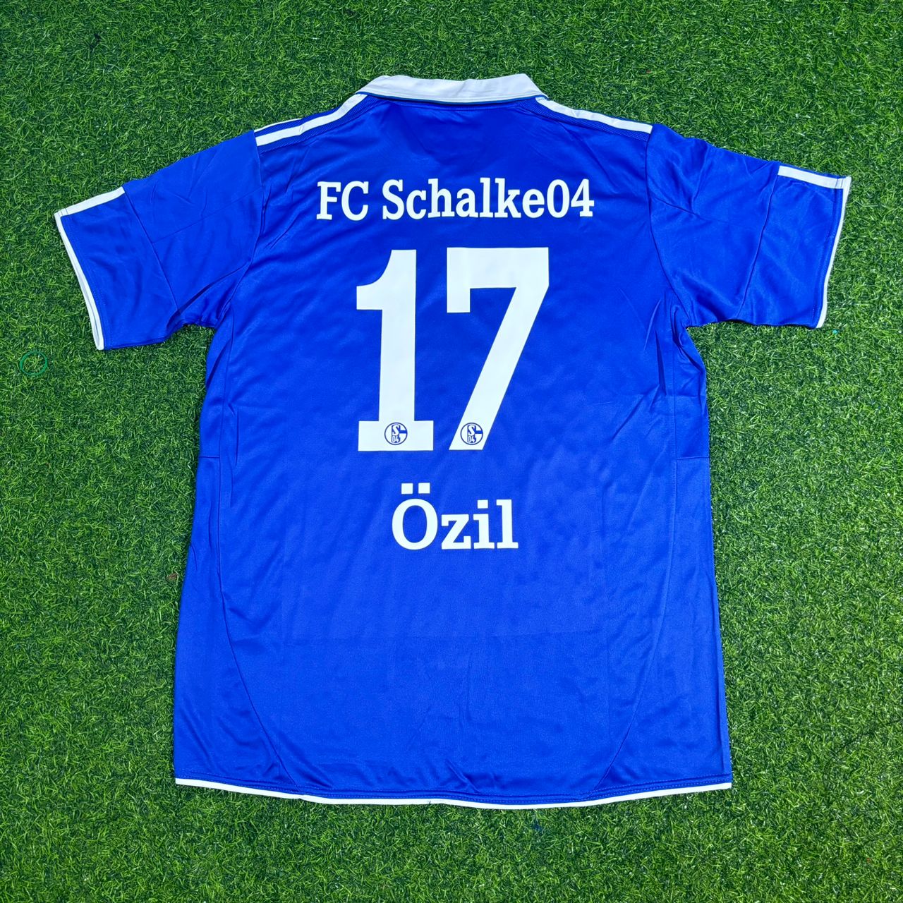 Mesut Ozil Schalke 04 Retro Football Jersey Kit