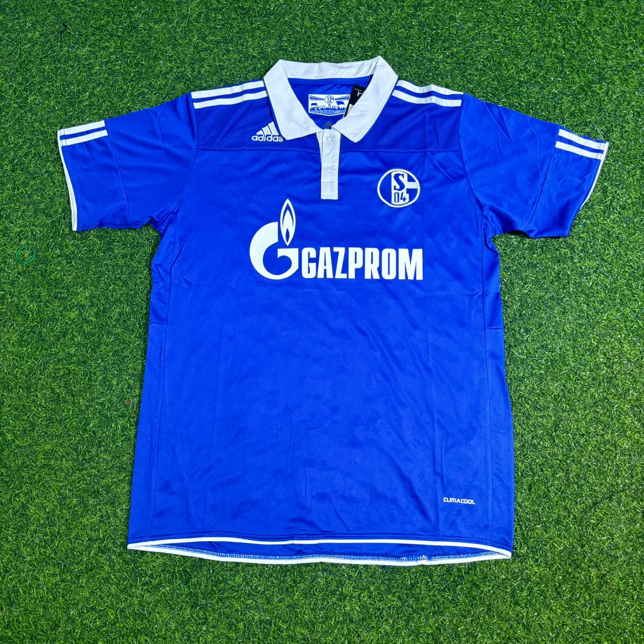 Mesut Ozil Schalke 04 Retro Football Jersey Kit