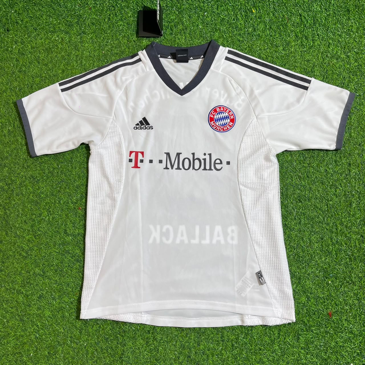 Michael Ballack Bayern Munich 2002-2004 Away White Retro Mailot Football Jersey