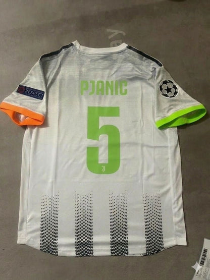 Miralem Pjanić 5 Juventus 2019/20 Home Football Jersey Retro Kit