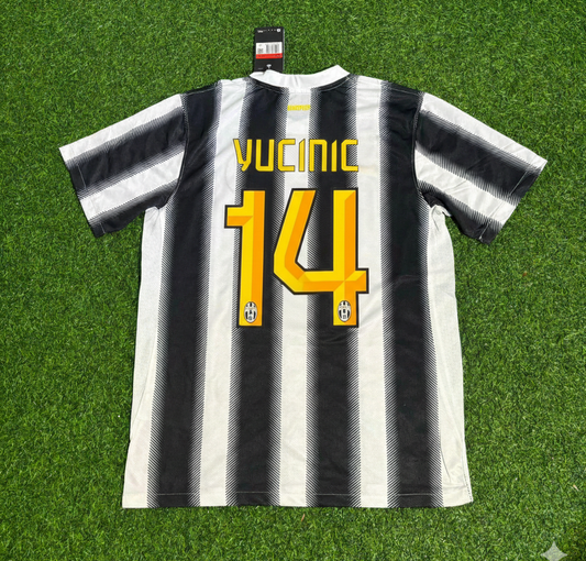 Mirko Vucinic Juventus Home 2011 2012 Season Retro Football Jersey