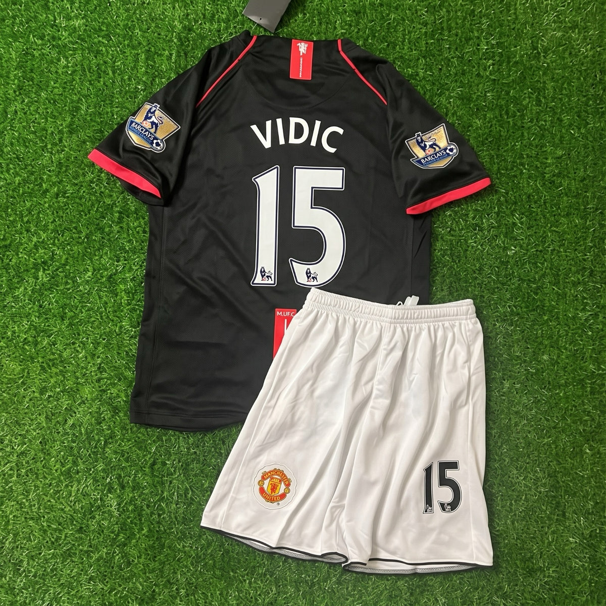 Nemanja Vidić #15 Manchester United 2007/20008 Black Kids Football Jersey Kit for Children