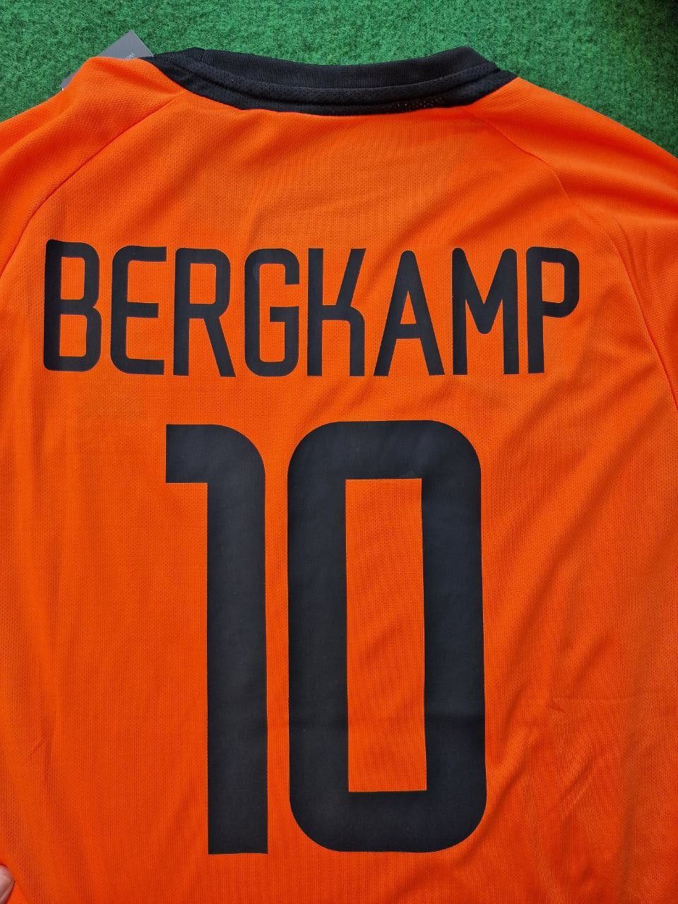 Netherlands 2002 World Cup Dennis Bergkamp Retro Football Jersey detail view