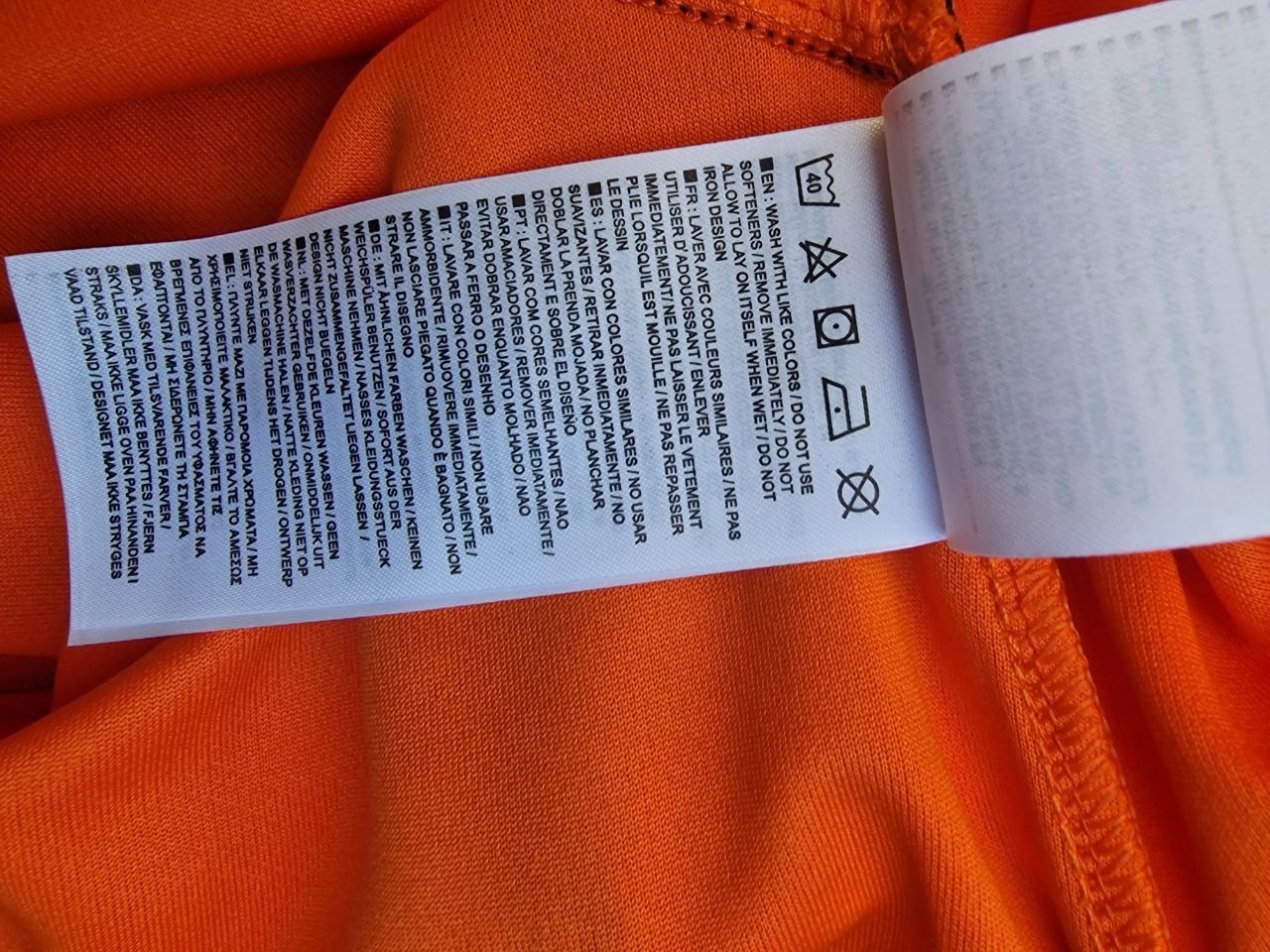 Netherlands 2002 World Cup Dennis Bergkamp Retro Football Jersey detail view