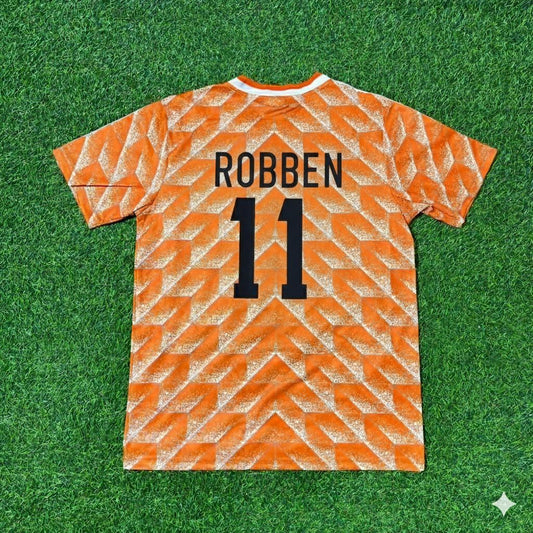 Netherlands Arjen Robben Retro Home Football Jersey front view