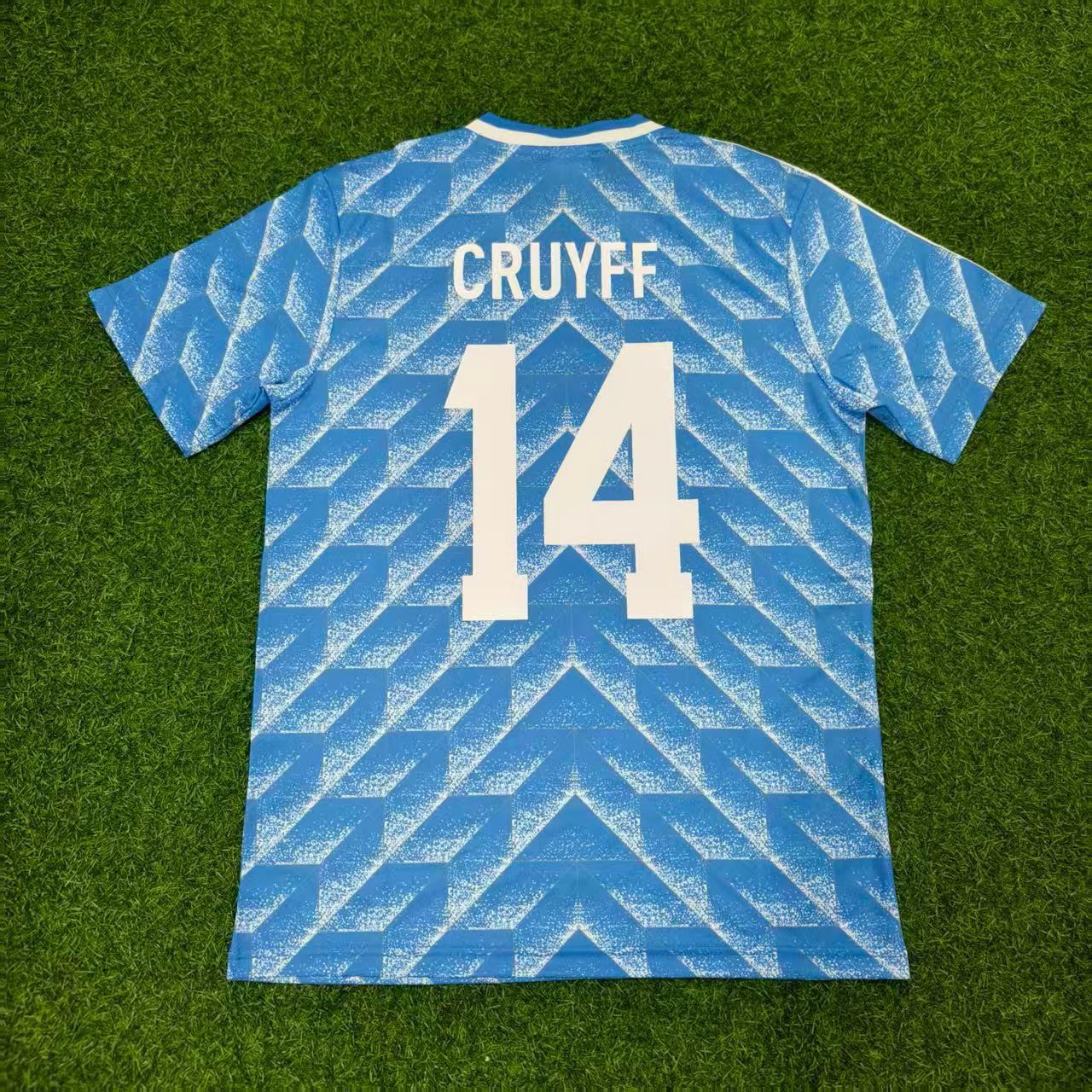 Netherlands Johan Cruyff Retro Kids Football Jersey detail view