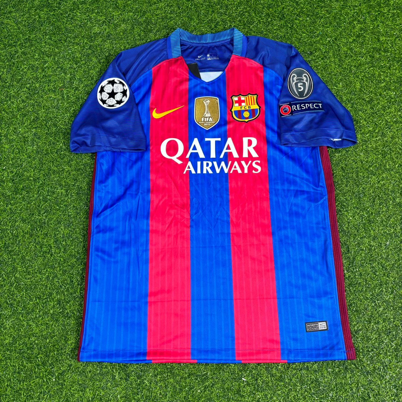 Barcelona Neymar Jr 2016-2017 Home Retro Football Jersey