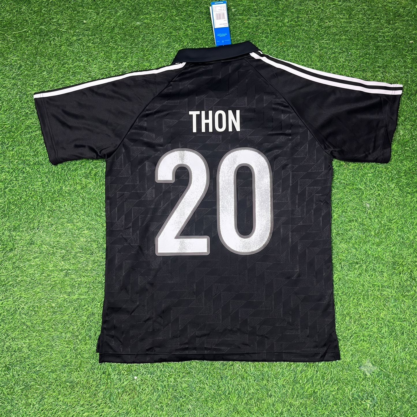 Olaf Thon Deutschland 1990 WM Schwarzes Retro Fußballtrikot Jersey