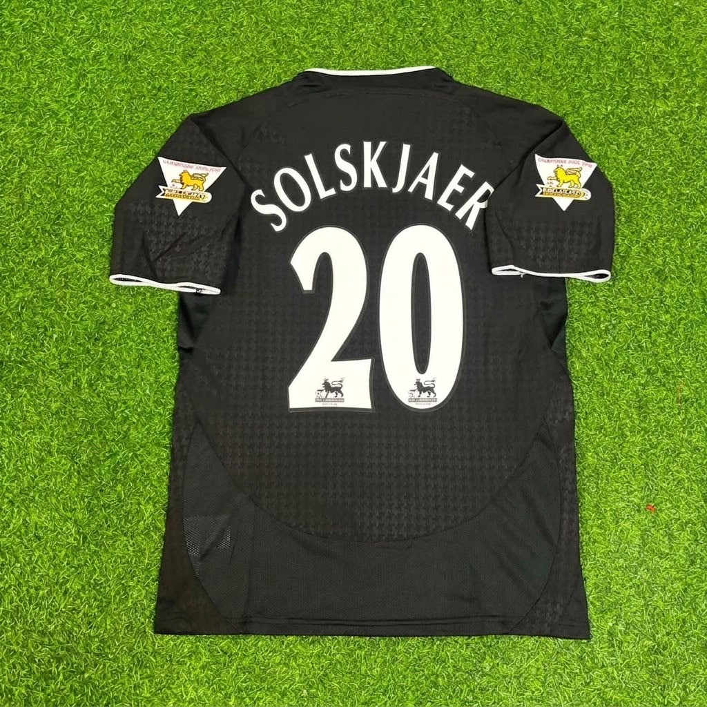 Ole Gunnar Solskjaer Manchester United 2003 2004 Away Black Retro Football Jersey