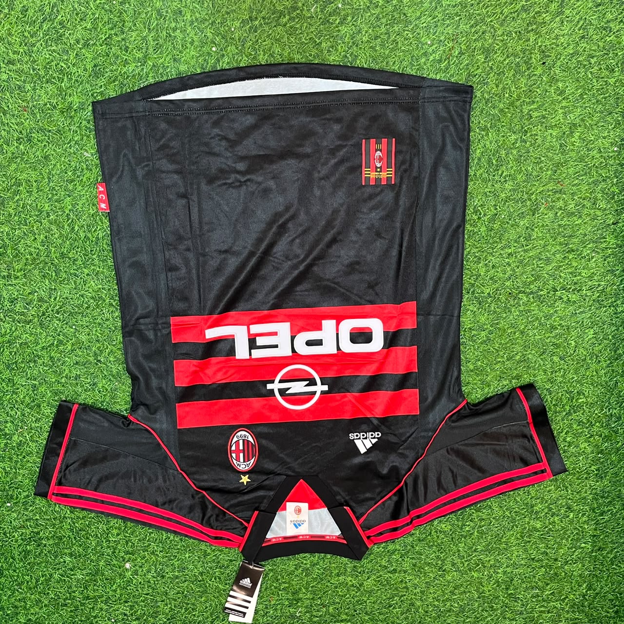 Oliver Bierhoff #20 AC Milan 1998-1999 Black Retro Football Jersey Kit