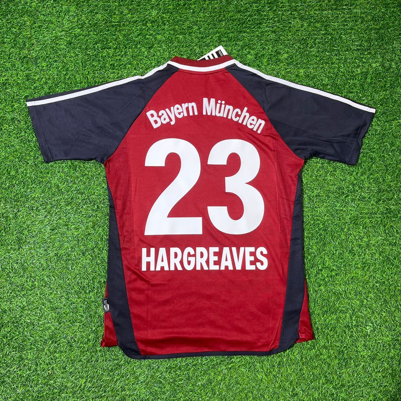 Owen Hargreaves Bayern Munich 2001/2002 Red Retro Football Jersey Kit