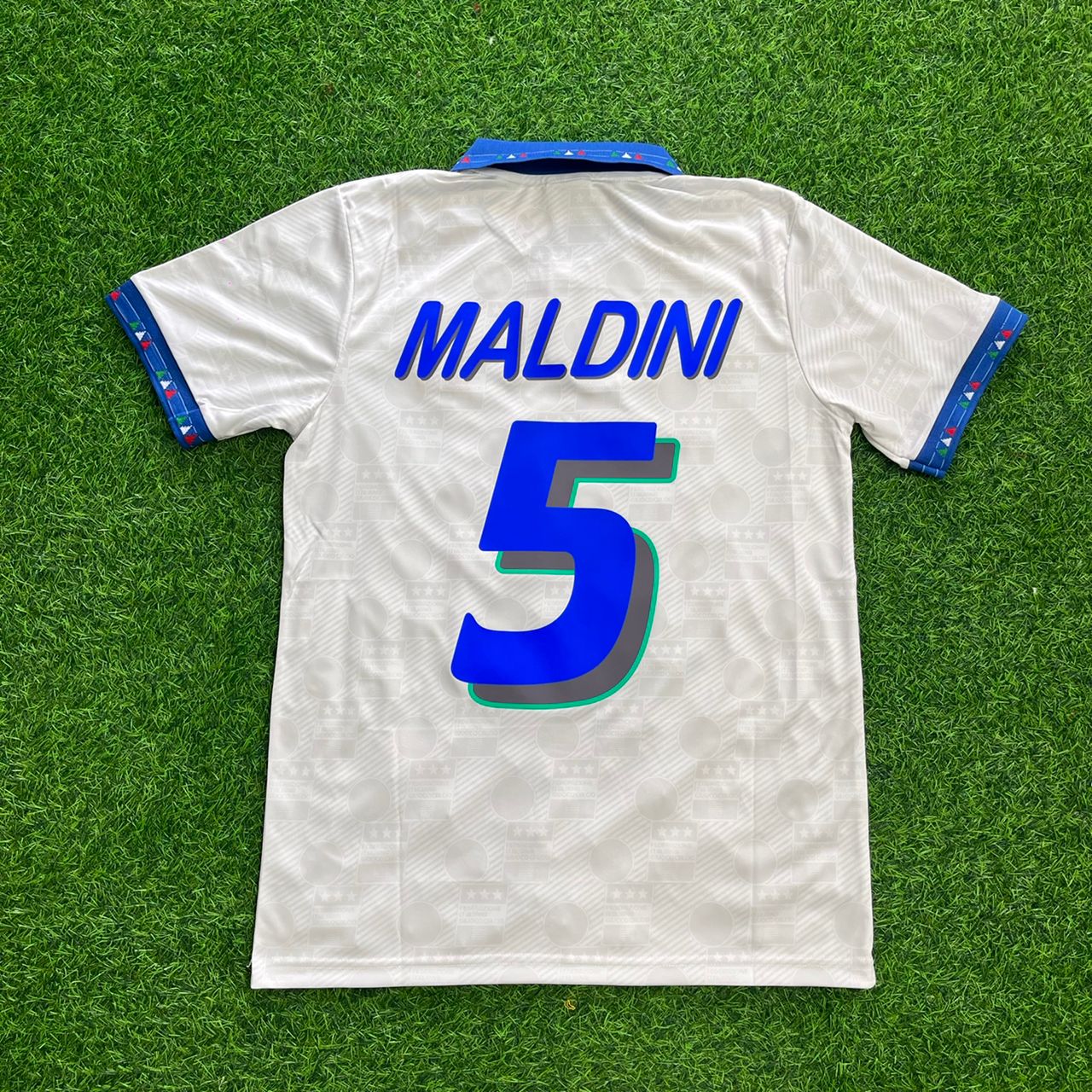 Italy World Cup 1994 Paolo Maldini Retro Football Jersey Kit