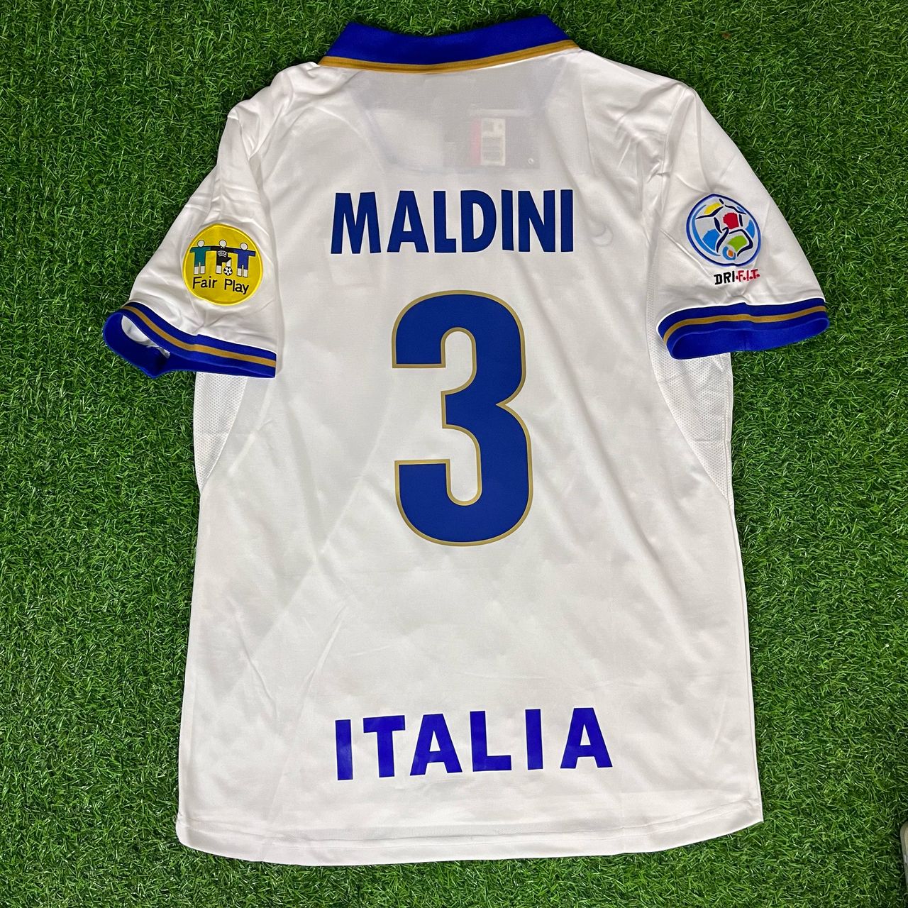 Paolo Maldini Italy EURO 1996 Retro Football Jersey Kit