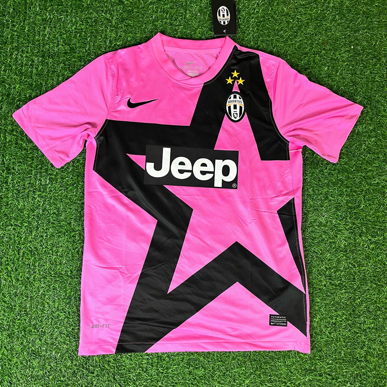 Paul Pogba – Juventus Pink 2012/2013 Season Retro Jersey