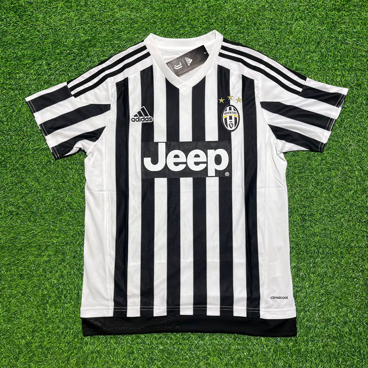 Paulo Dybala 21-Juventus 2015-2016 Retro Home Football Jersey