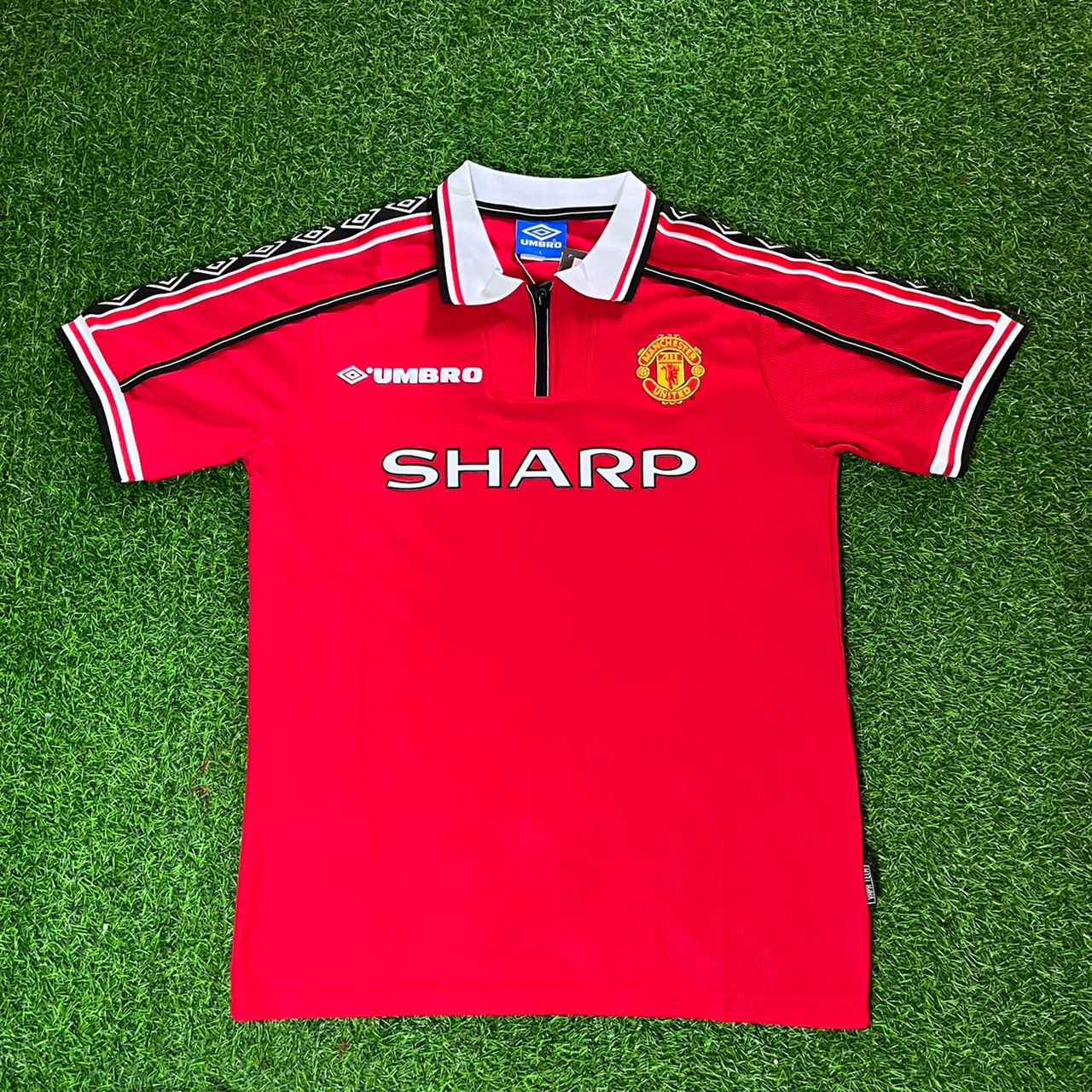 Dwight Yorke Manchester United 1999 Red Retro Football Jersey