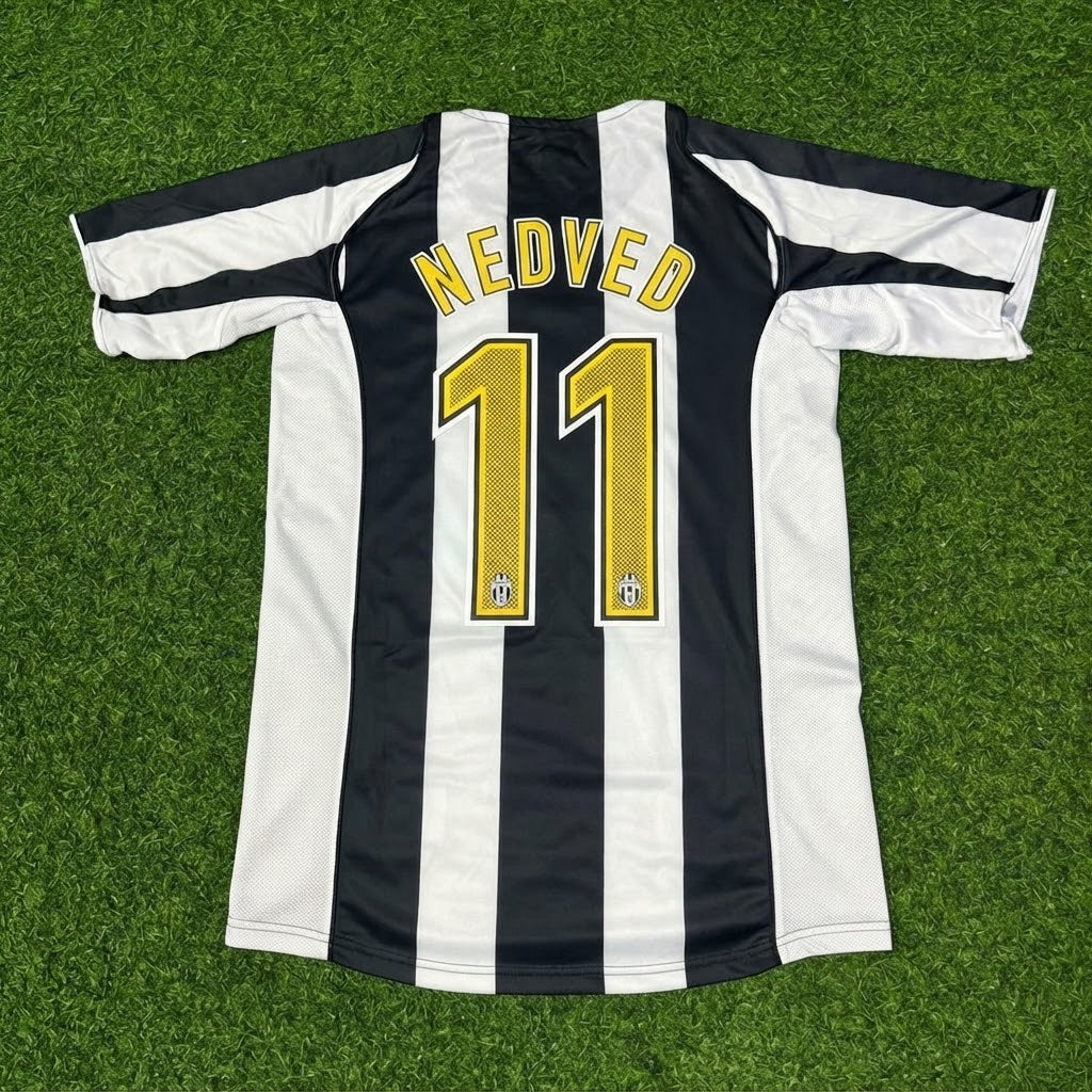 Pavel Nedvěd #11 Juventus 2004-2005 Black White Home Retro Football Jersey Paradise Edition