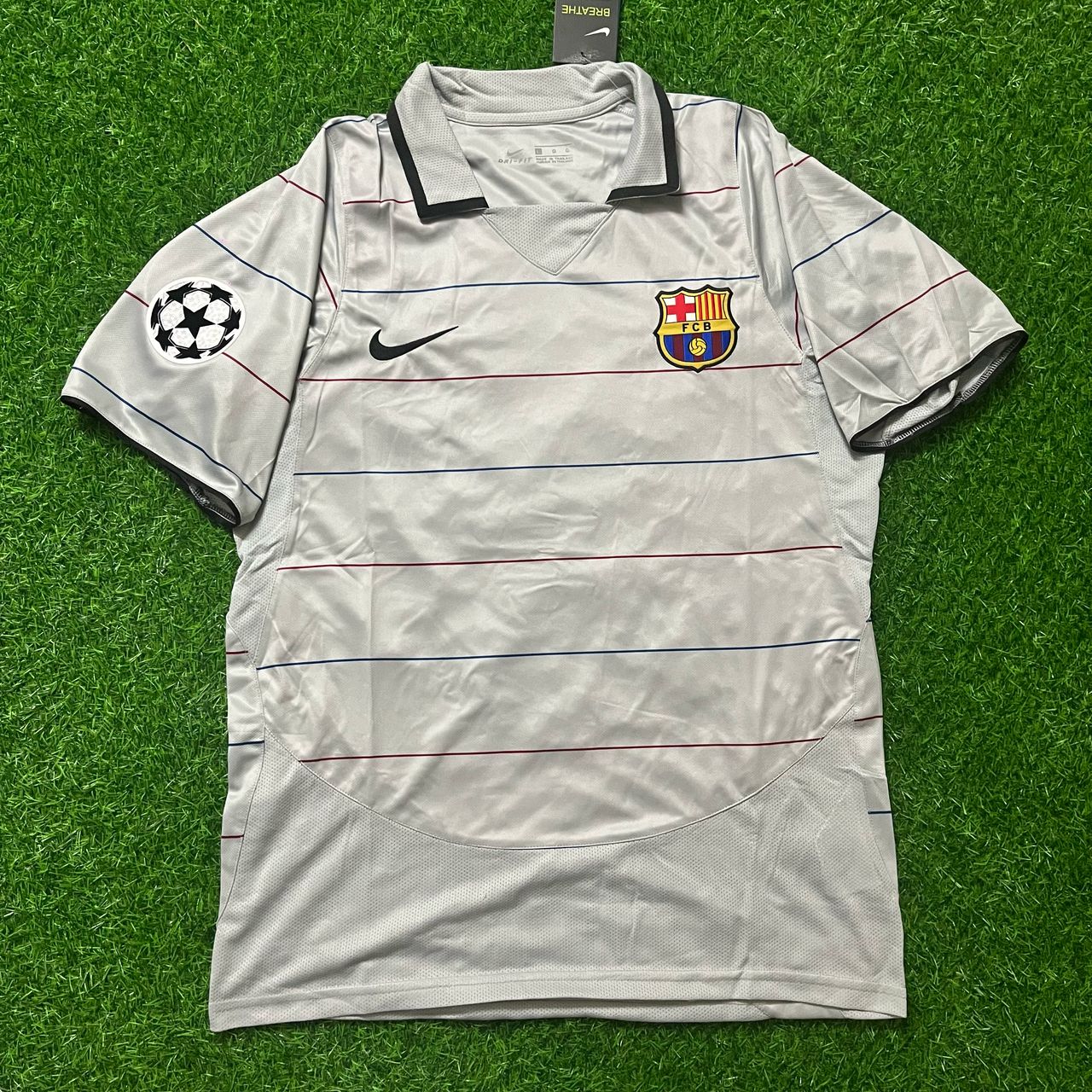 - Carles Puyol Barcelona 2004/2005 Retro Jersey Trikot Maillot Soccer Kit