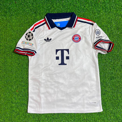 Michael Olise 17 Bayern Munchen 2027 Away
