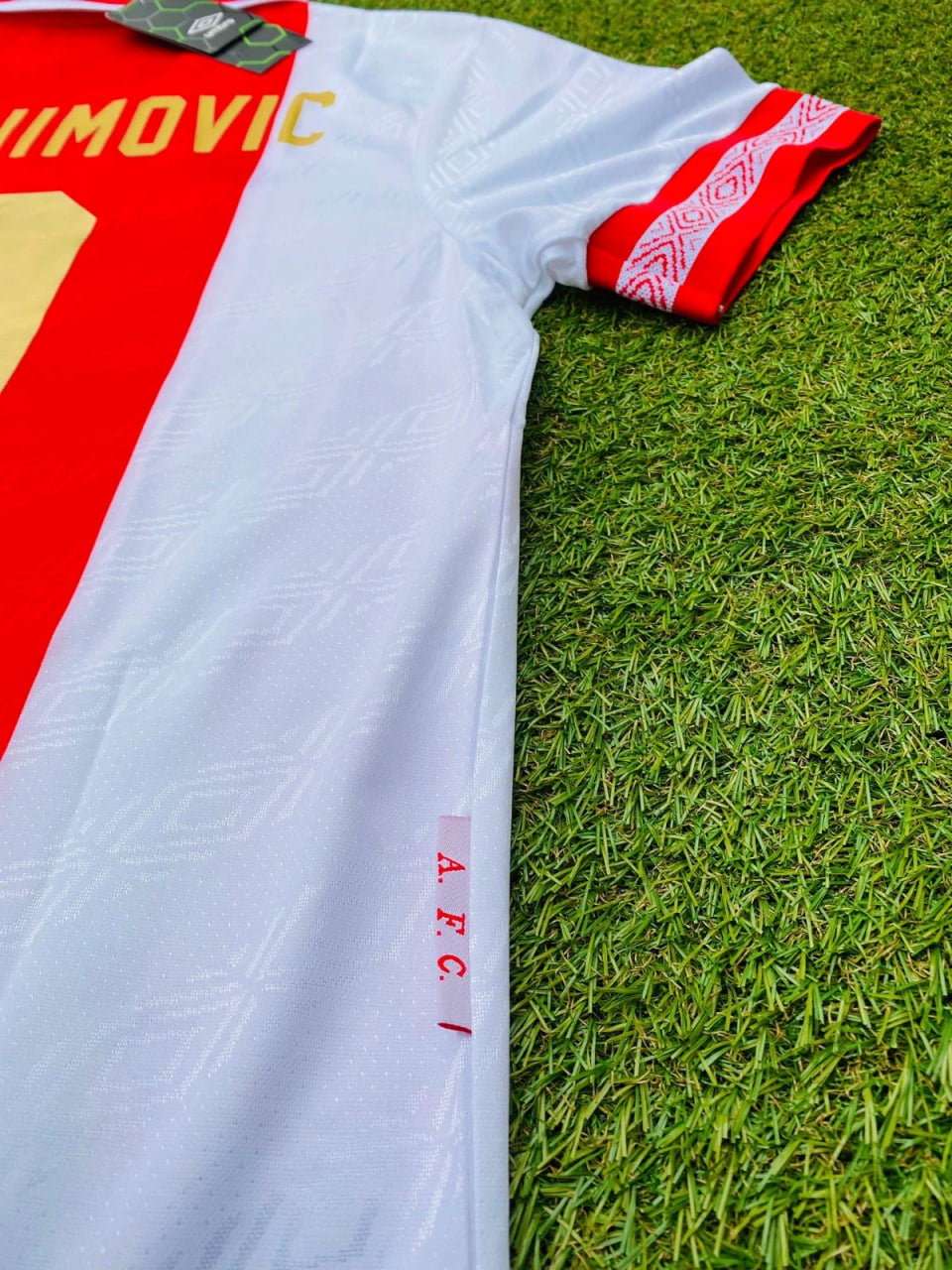 Hakim Ziyech Ajax Retro Golden Printing Football Jersey