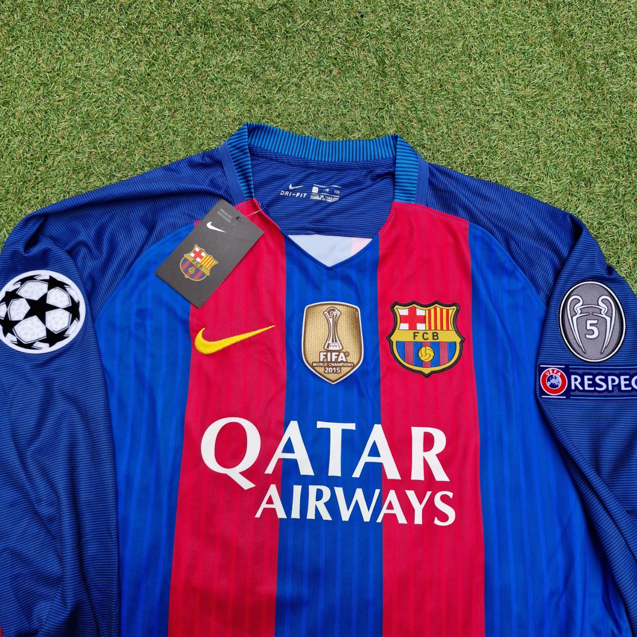 Barcelona Luis Suárez 2016 World Champions Patch Long Sleeve Football Jersey