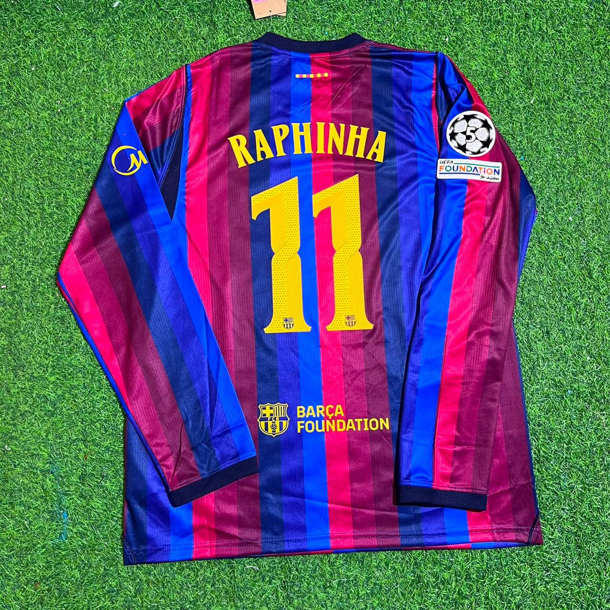 Raphinha #11 Barcelona 2027 Champions League Patch Home Long Sleeve Football Jersey
