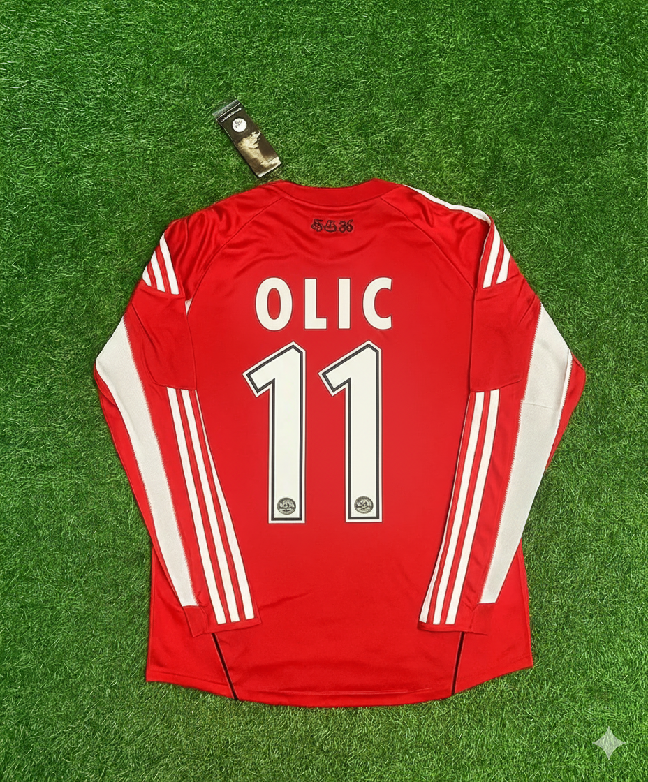 Ivica Olic FC Bayern Munich 2010/11 Red Retro Football Jersey