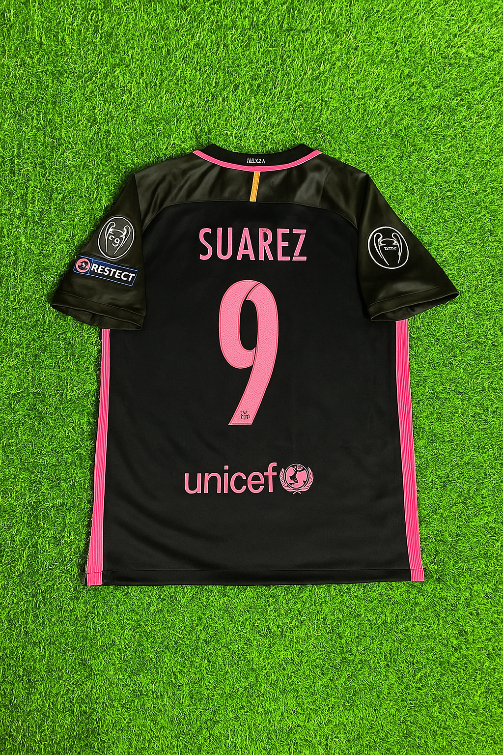 Luis Suarez Barcelona 2014/15 Retro Black Pink Football Jersey