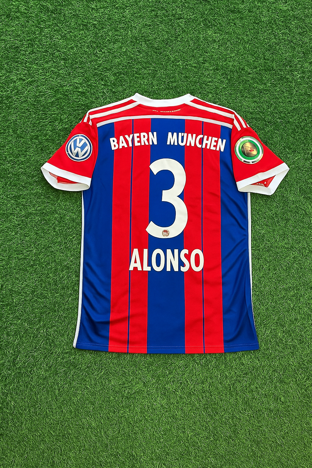 Xabi Alonso Bayern Munich 2014-2015 Football Jersey Kit