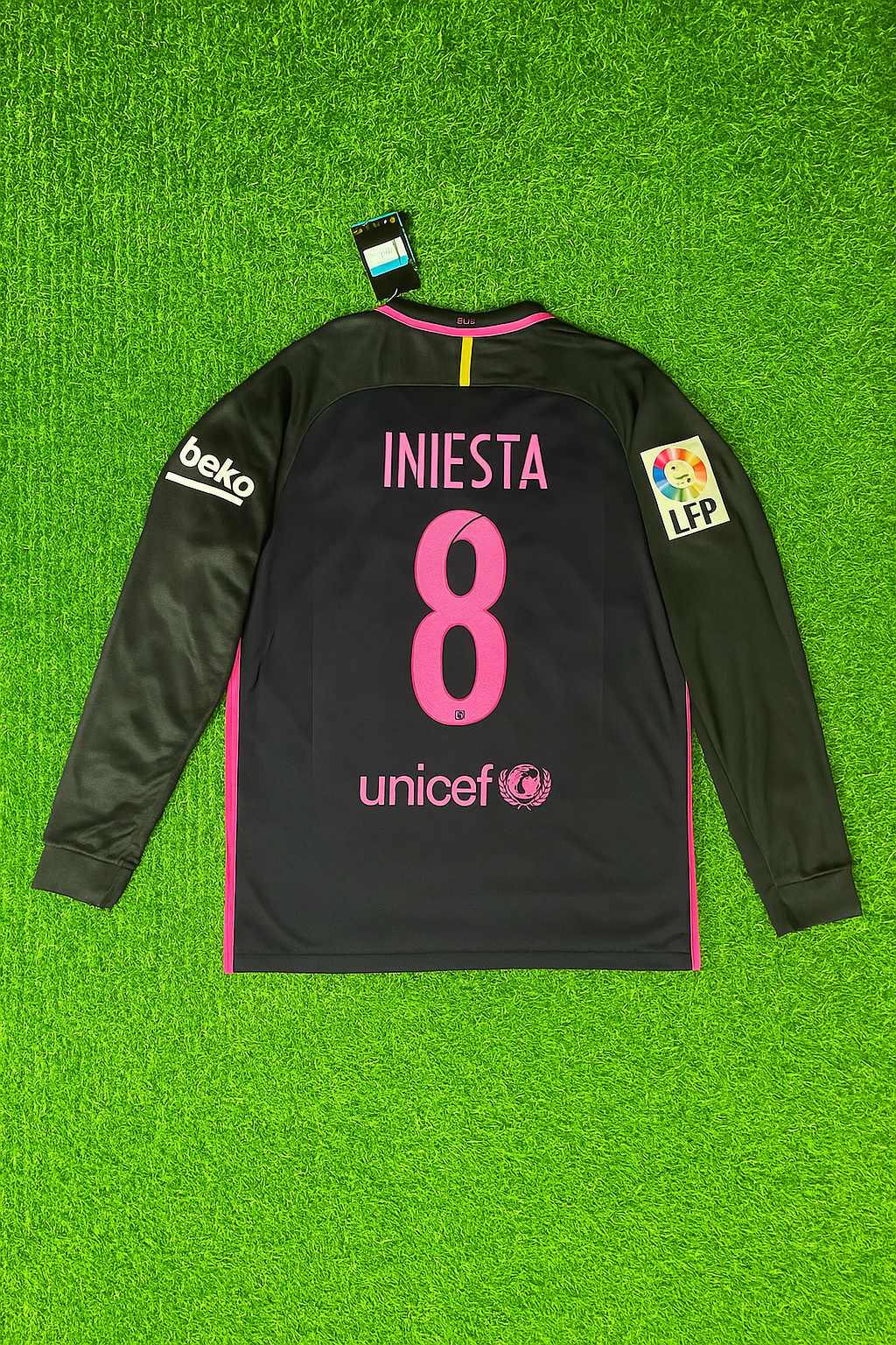 Andres Iniesta Barcelona 14/15 Retro Pink Printing Long Sleeve Football Jersey