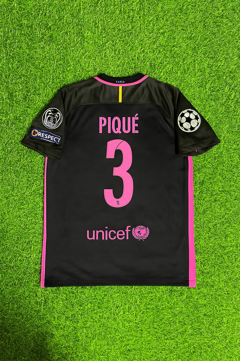 Gerard Pique 2014/15 Retro Black Pink Football Jersey