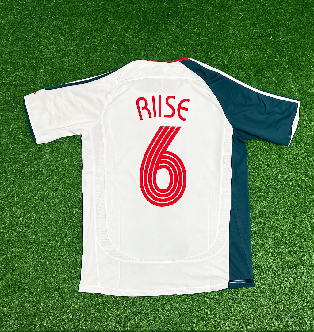 John Arne Riise Liverpool 2006 2007 White Retro Football Jersey
