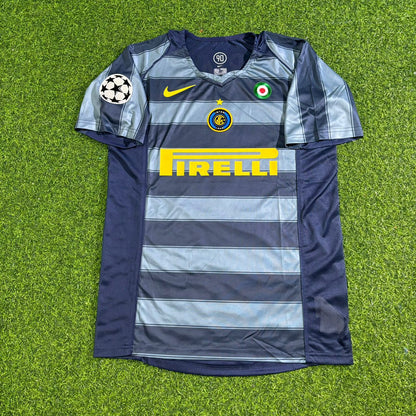 Esteban Cambiasso #19 Inter Milan 2004/05 Retro Football Jersey Kit