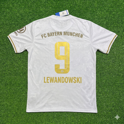 Robert Lewandowski #9 Bayern München 125 Years Anniversary Special-Edition White Football Jersey