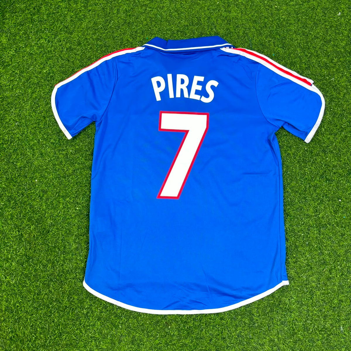 France EURO 2000 2002 Robert Pirès Retro Football Jersey