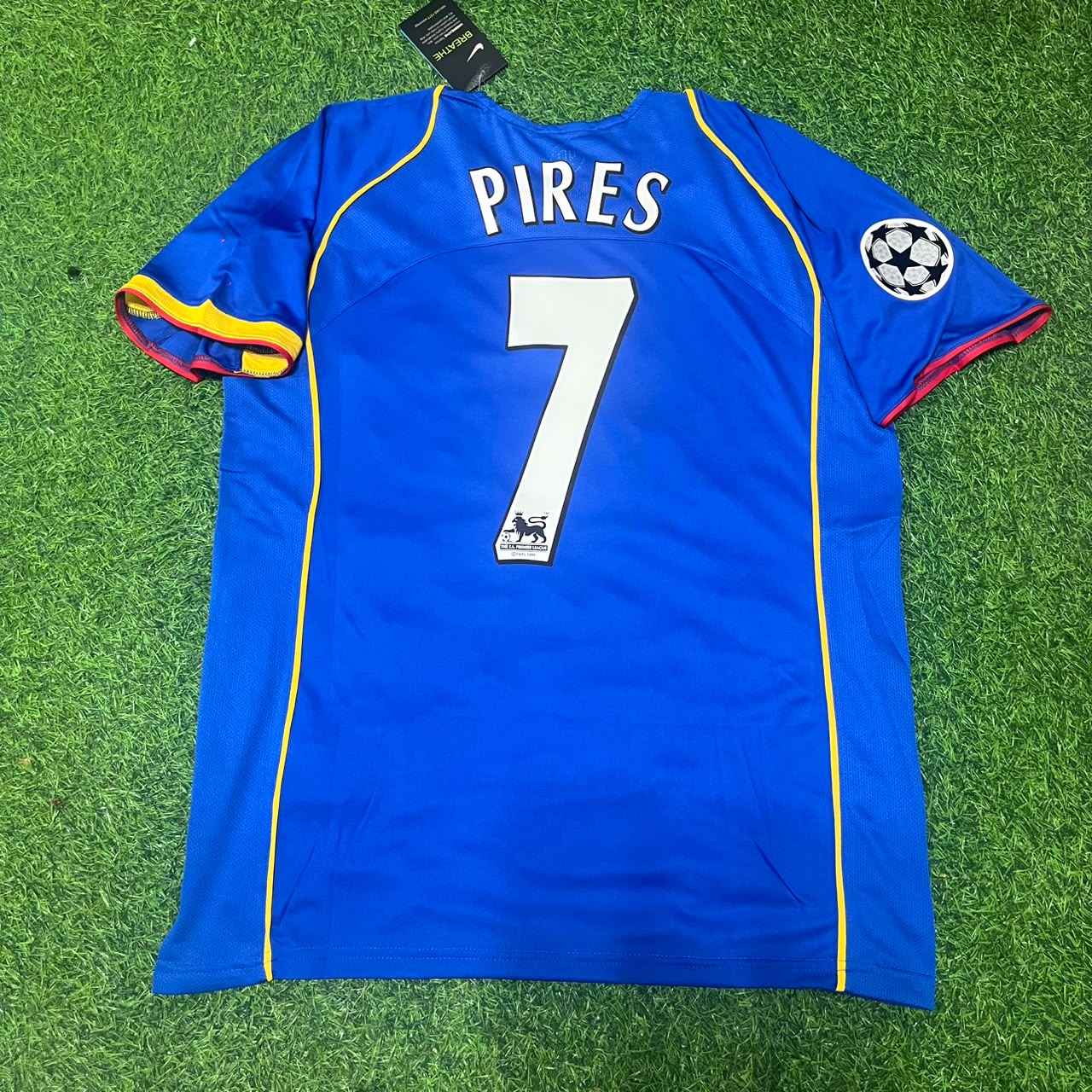 Robert Pires Arsenal 2004/05 Blue Retro Football Jersey