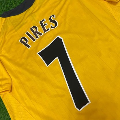 Robert Pires 7 - Arsenal 2005/06 Yellow Retro Football Jersey Kit