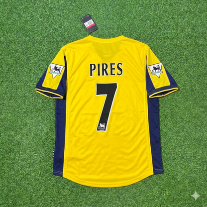 Robert Pires - Arsenal 2000 Retro Football Jersey