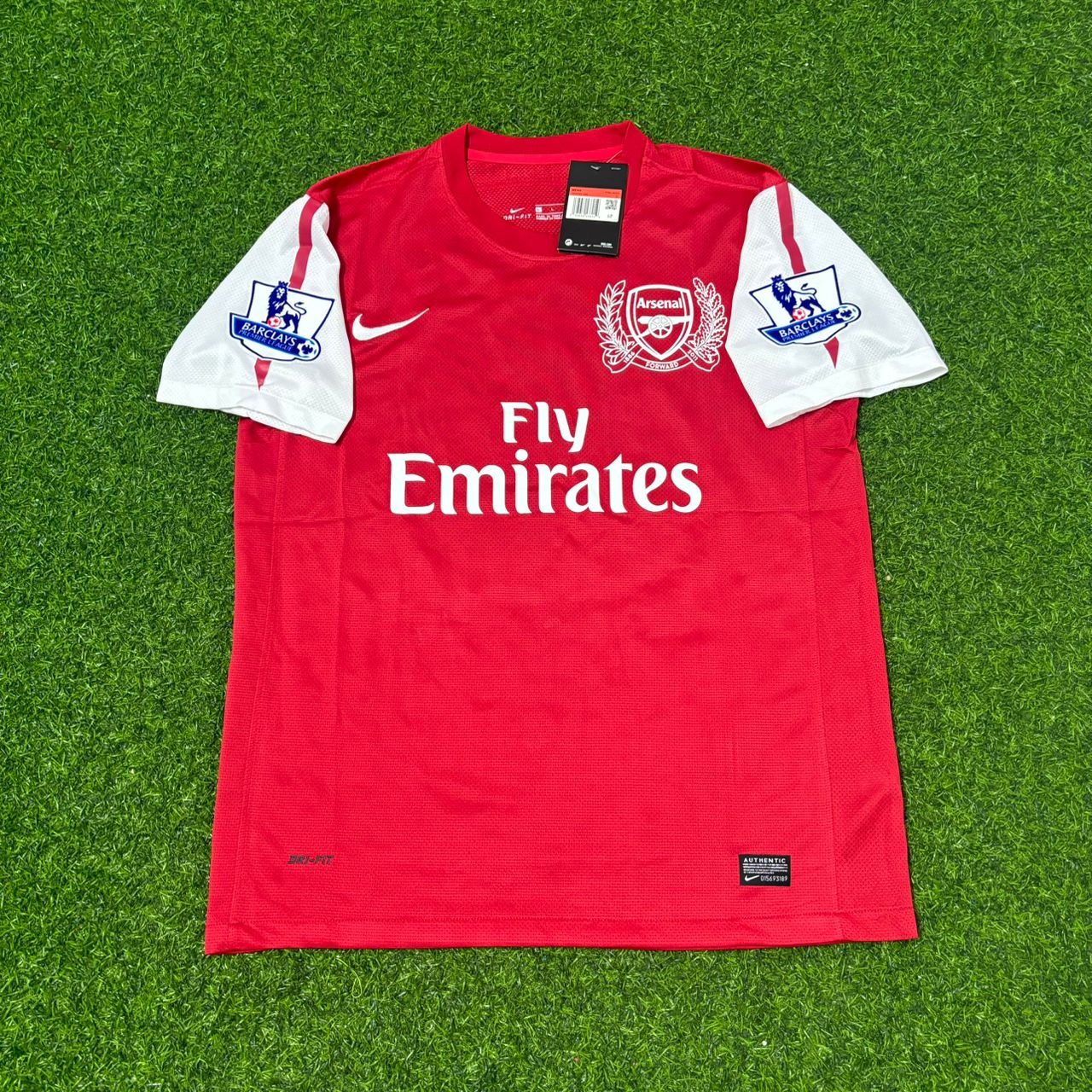 Robin van Persie Arsenal 2010-2011 Retro Football Jersey Kit