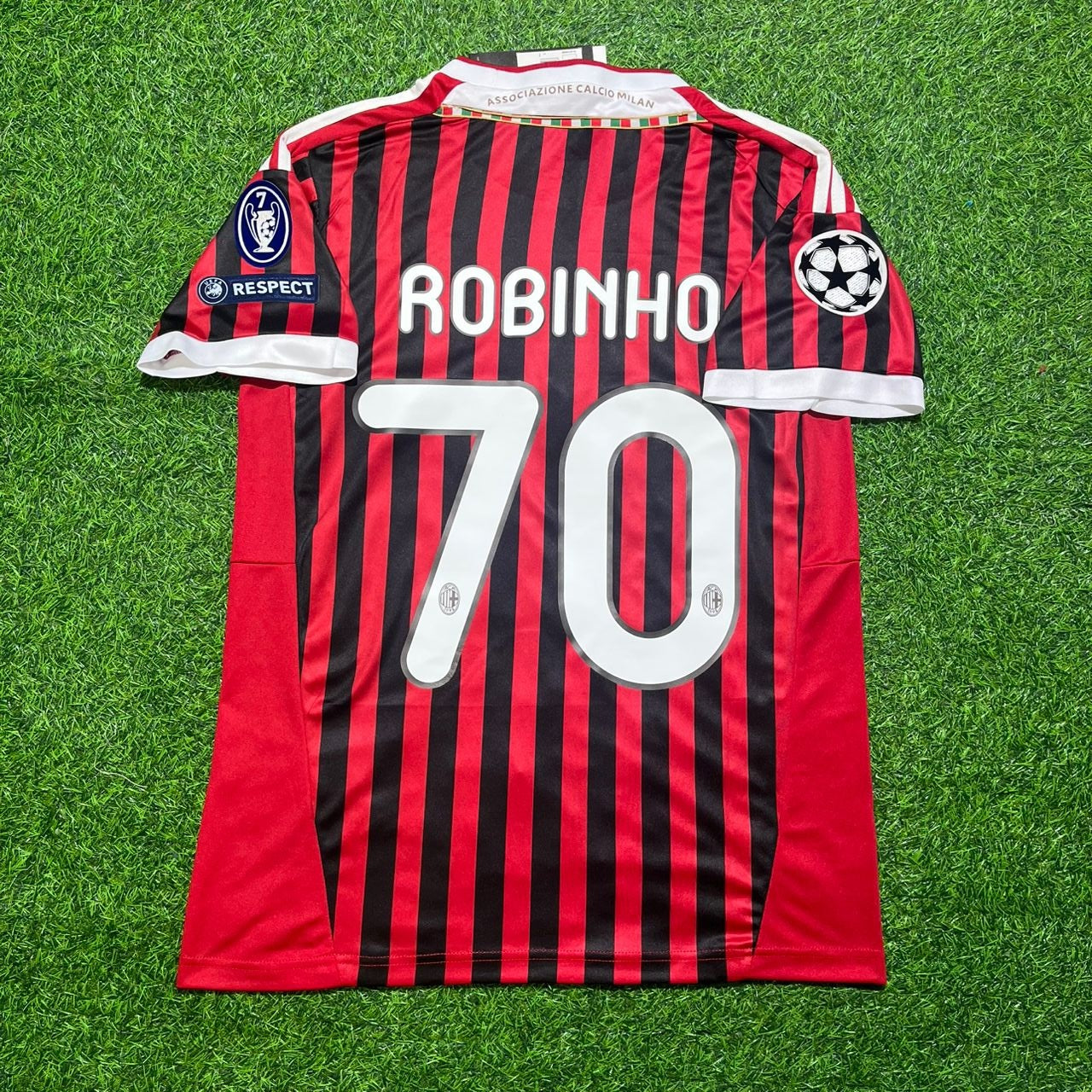Robinho 70 - AC Milan Home 2011/12 Retro Football Jersey Kit