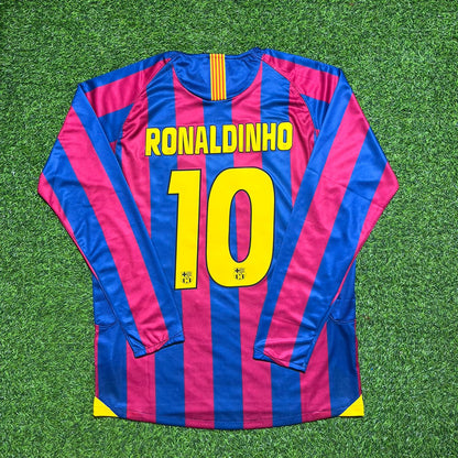 Ronaldinho #10 Barcelona 2005-2006 Long Sleeve Retro Football Jersey