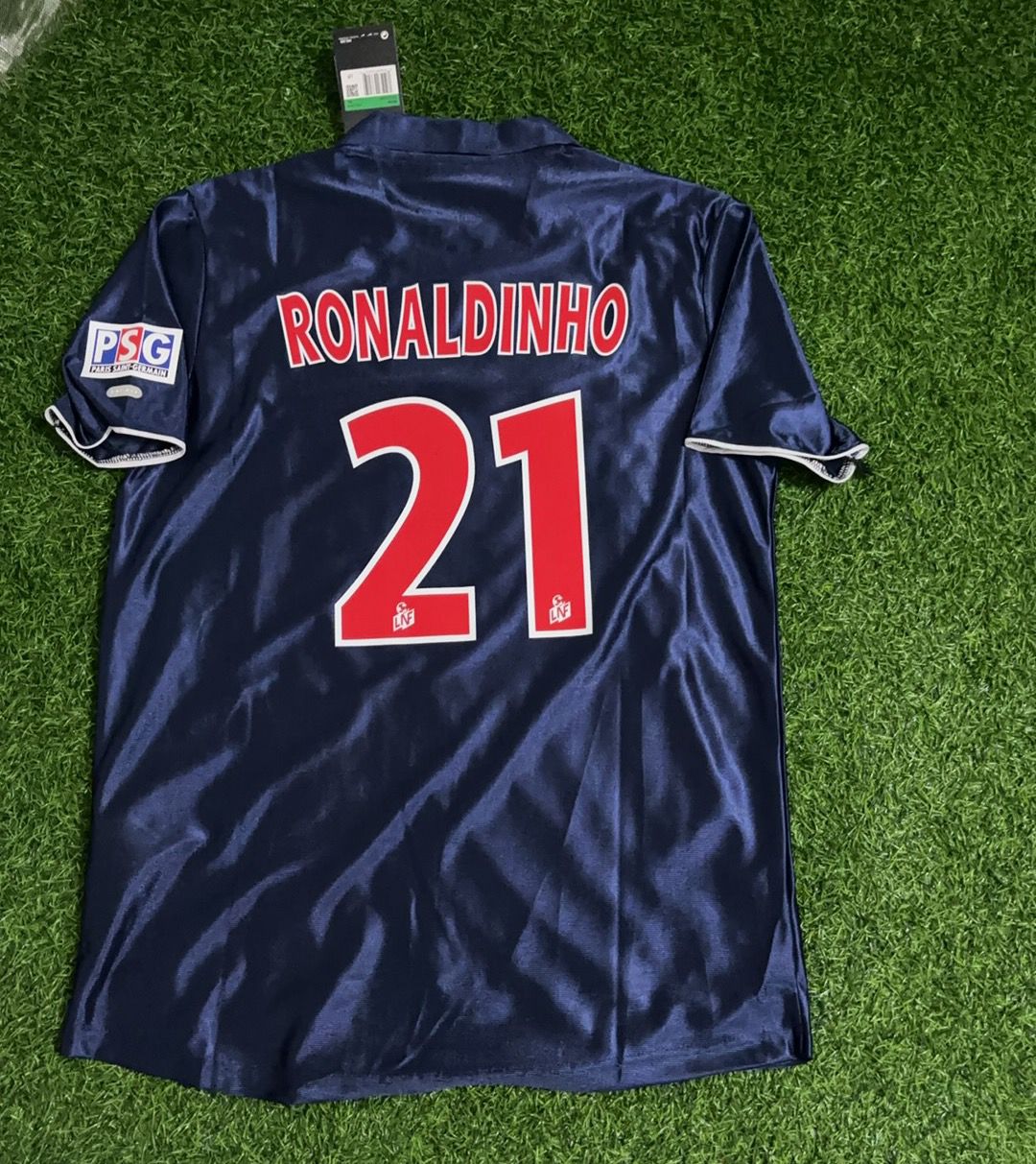 Ronaldinho Gaucho 2001 Retro Black Football Jersey Collection