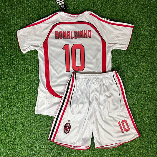 Ronaldinho – AC Milan White Retro Jersey – | Kindertrikot | Maillot Enfant