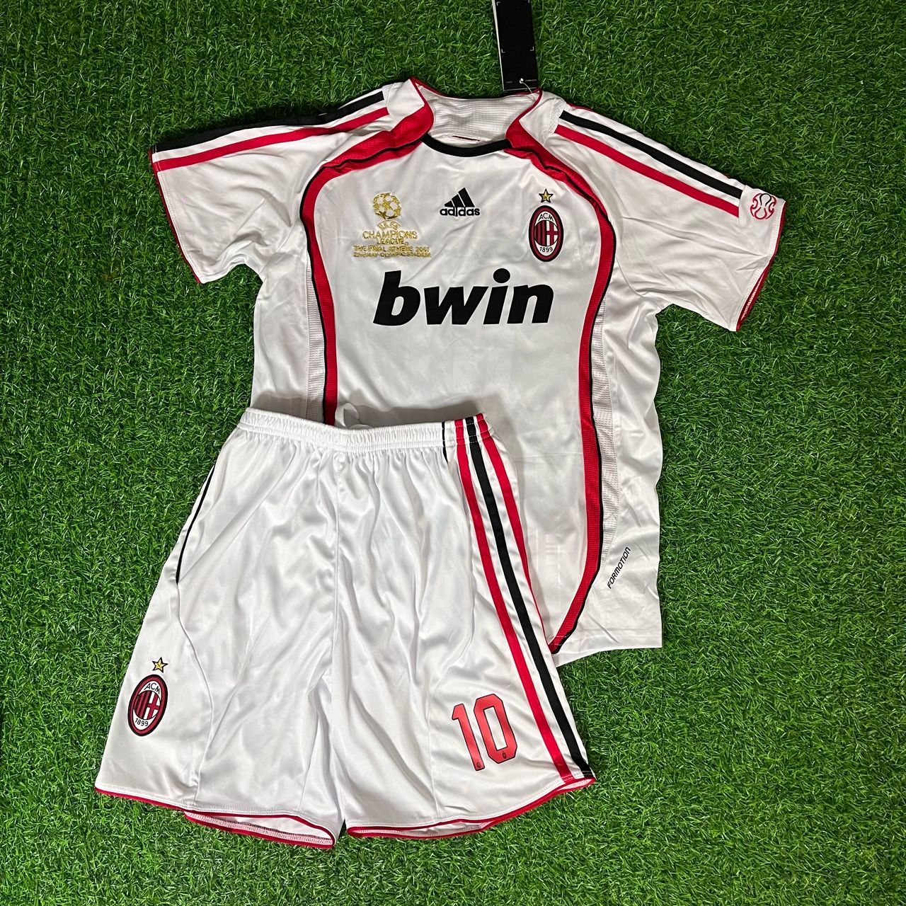 Ronaldinho – AC Milan White Retro Jersey – | Kindertrikot | Maillot Enfant