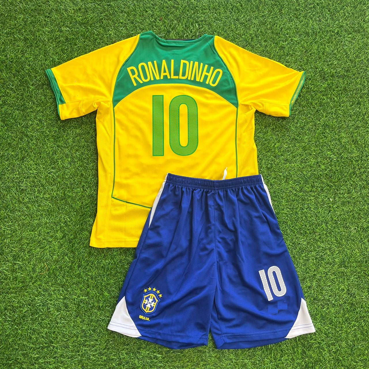 Ronaldinho Brazil 2004 2006 Retro Kids Football Jersey Kit