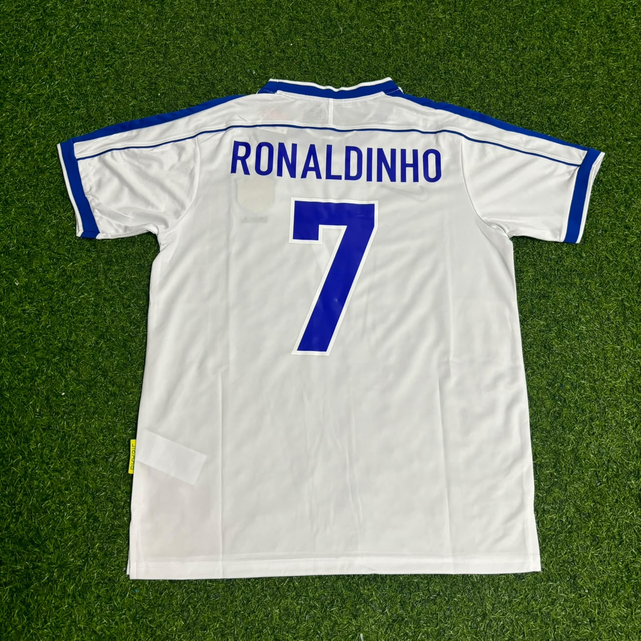 Ronaldinho #7 Brazil Retro Football Jersey Kit